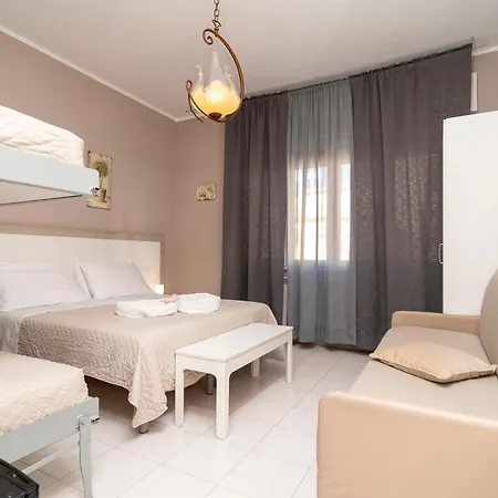 Casa Laura Sorrento 3*