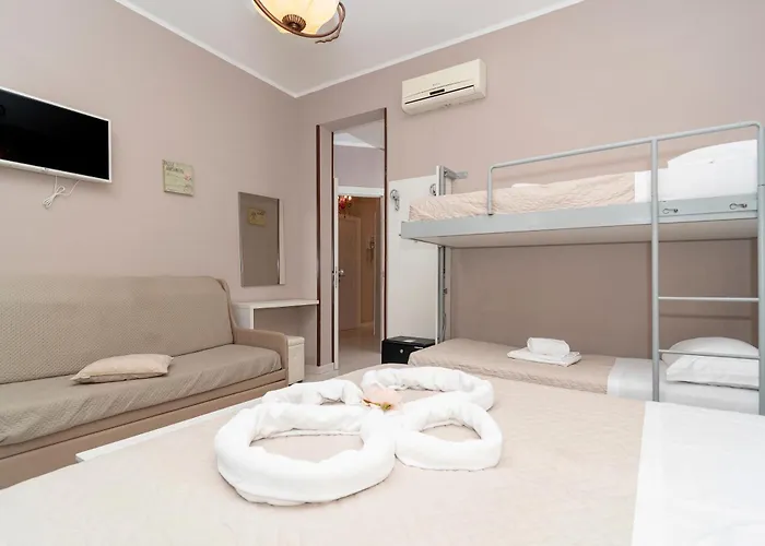 Casa Laura Sorrento 3*